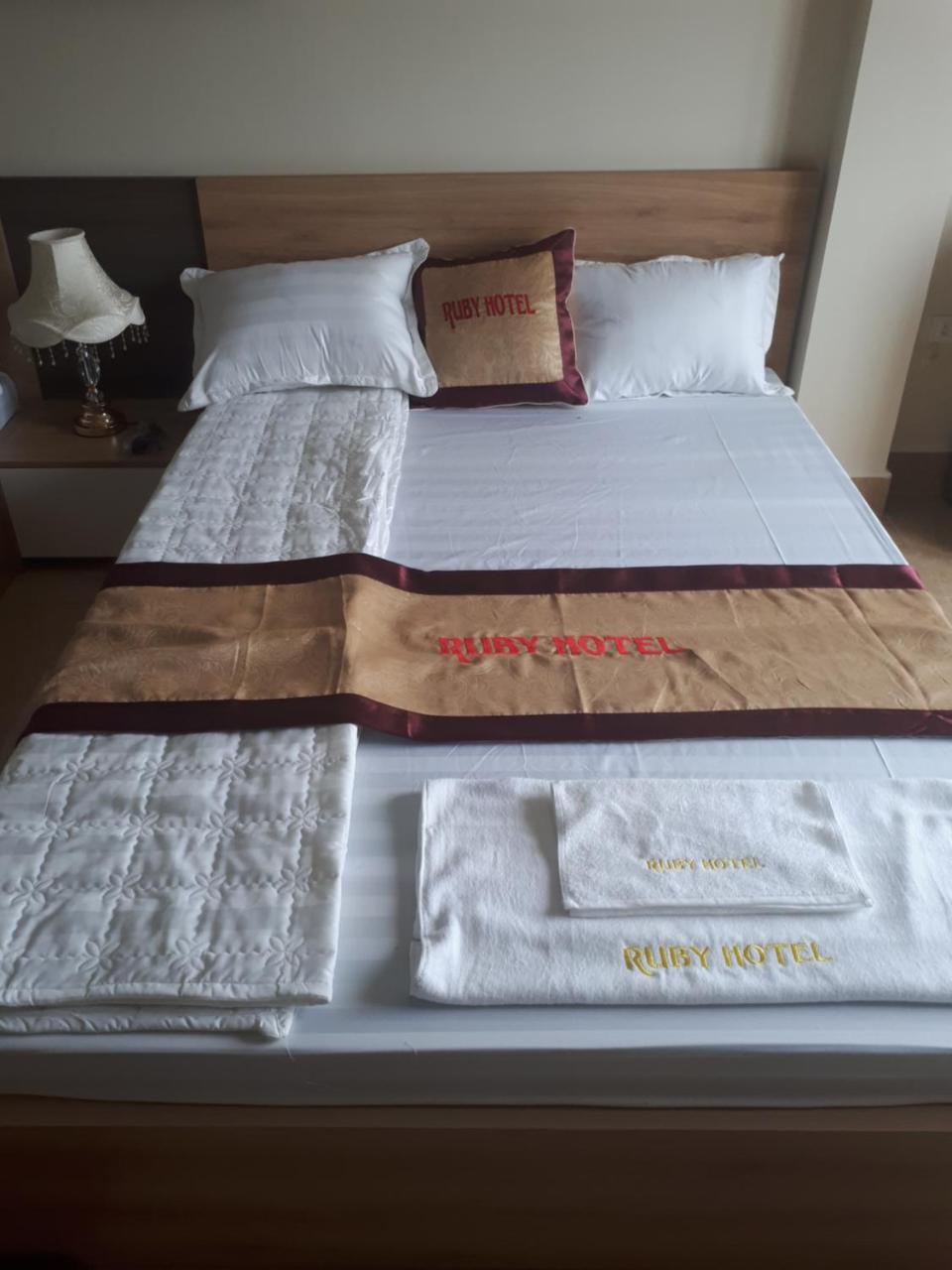 Ruby Hotel Vinh Yen Eksteriør billede